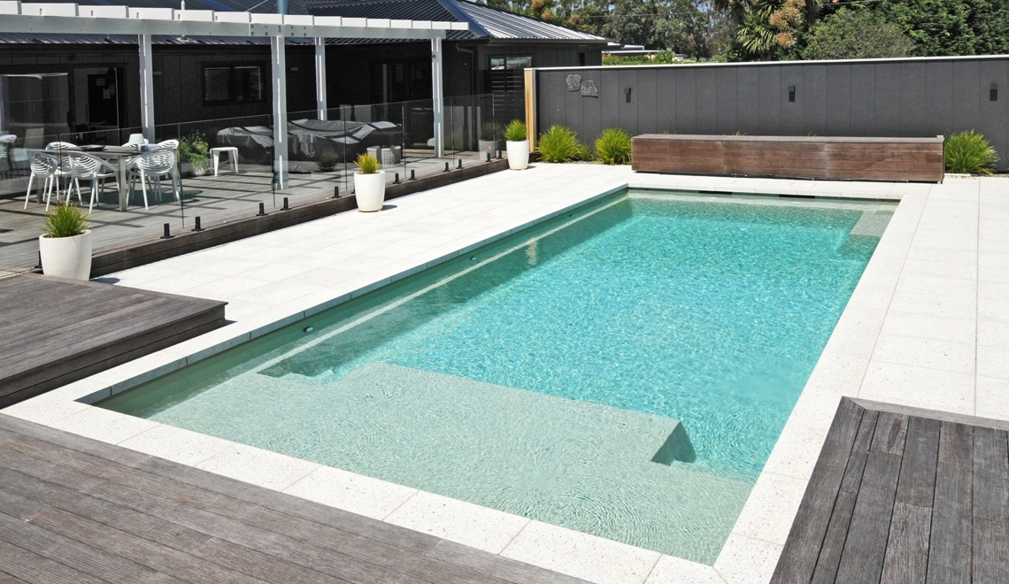 The Acclaim 10.15m in Diamond Sand