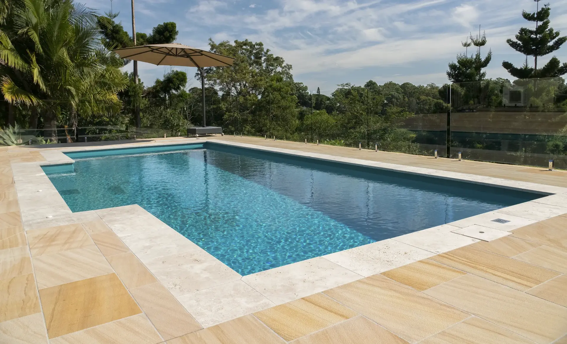 The Elegance fibreglass pool model