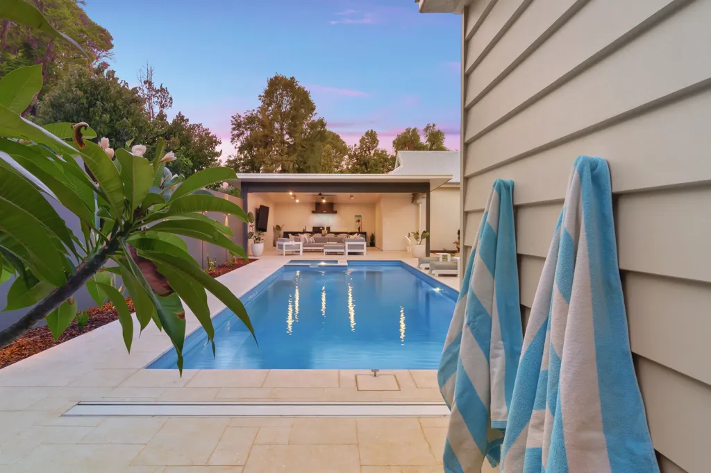 IMG LP AU The Absolute Silver Grey Riverscape, Wilkadene 02 The Leisure Pools Absolute in Silver Grey, get yours from Leisure Pools Sassella